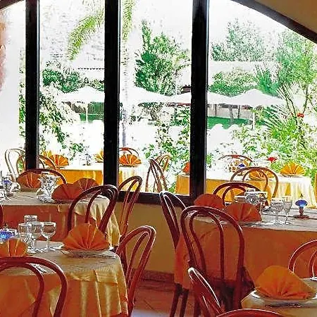 فندق Amarestyle Igv Club Santagiusta